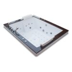 Vova Whirlpool Jacuzzi Bathtub Price in India